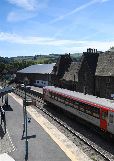 The Heart of Wales railway line | Days out | Visit Wales