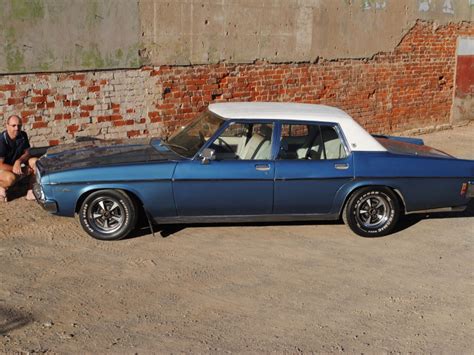 Holden Statesman De Ville Shannons Club Online Show Shine