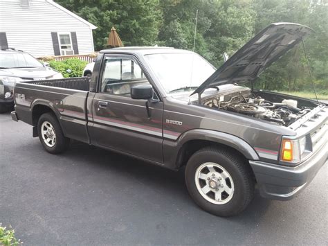 Blue22s 1987 Mazda B2000