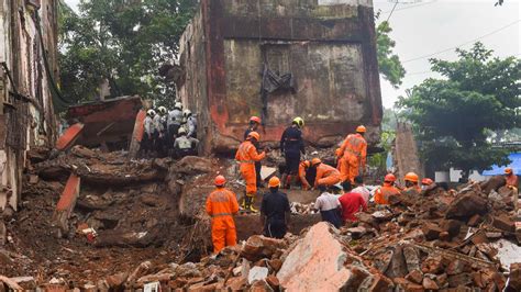 19 Dead 15 Injured After 4 Storey Building Collapses In Mumbai Fir