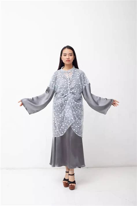 Busana Muslim Yang Cocok Untuk Menghadiri Wisuda Zalora Thread