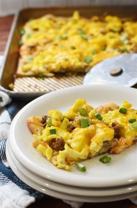 This Crescent Roll Breakfast Pizza Is Easy And Fast To Make And Tastes Amazing A Breakfast