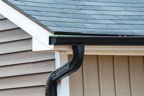 5 Downspout Drainage Ideas For Better Gutter Drain
