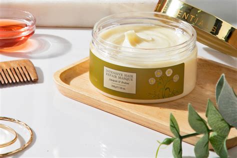 Japapatti Hair Masque for Dry Damaged Hair | Forest Essentials