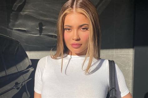 Kylie Jenner sorprende con fotografías en bikini