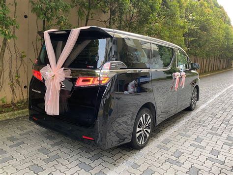 Hourly Limousine Service Alphard Vellfire MPV 7 Seater As Wedding Car