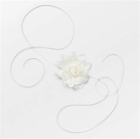 Becksöndergaard Flowria Choker Eggnogg Off White