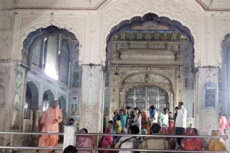 Shri Radha Gopinath Ji Temple | Jaipur