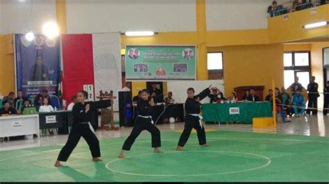 Porprov NTT 2022 Aksi Atlet Pencat Silat Belu Didukung Penuh Suporter