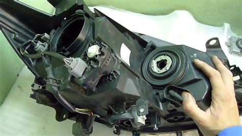 Mazda CX 5 потеет фара Ремонт фары, замена блока розжига в фаре ...