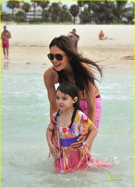 Katie Holmes Bikini Beach Time With Suri Photo 2553531 Bikini