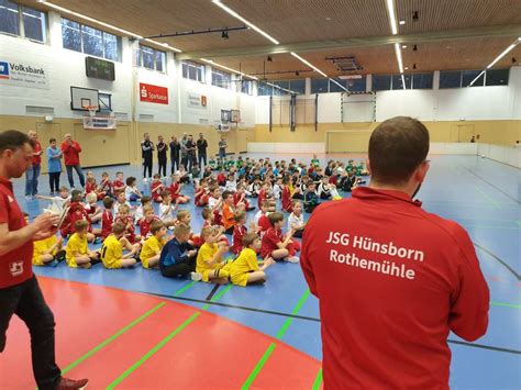 Gemeindepokal Minis F E Junioren Rot Wei H Nsborn E V