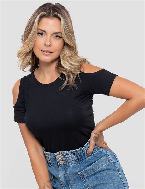 Blusa Ombro Vazado Preta Perfit