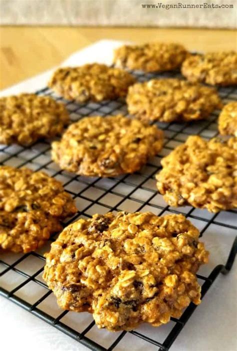 Vegan Oatmeal Raisin Cookies With Aquafaba