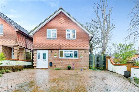 4 Bed Detached House For Sale In Sutherland Avenue Biggin Hill