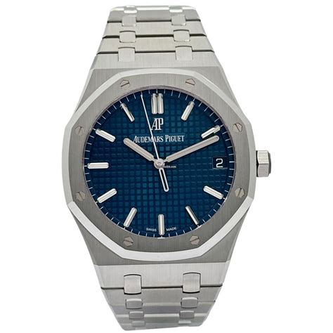 Audemars Piguet Royal Oak blue dial New full set für 75 000 kaufen