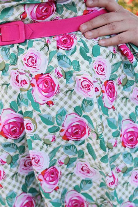 The Soubrette Brunette For The Roses