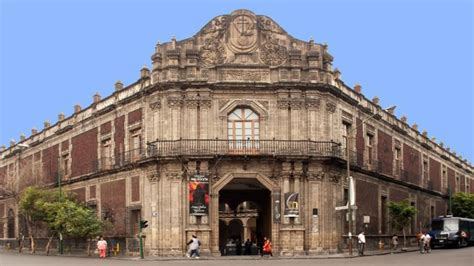 Palacio de la Escuela de Medicina Conoce su historia ubicación y sus