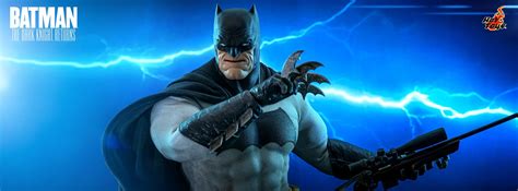 First Look Hot Toys Batman The Dark Knight Returns Future Of The Force