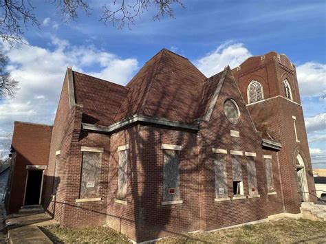 1910 Church in Lewisburg, TN - Old House Dreams