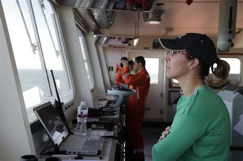 Ship Channel Pilot Encourages Kids To Follow In Her Wake Houston