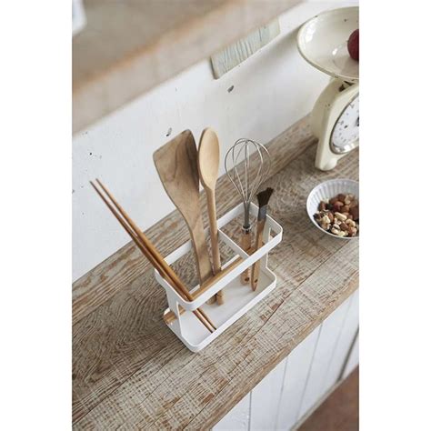 Soporte Para Utensilios De Cocina De Acero Y Madera En Blanco Y Natural