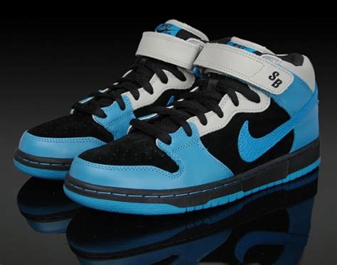 Nike SB Dunk Mid - Aqua Blue - SneakerNews.com