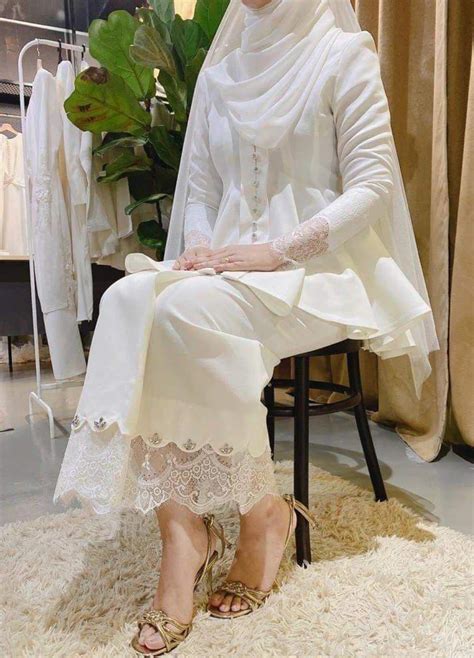 Baju Nikah Simple 2021 27 Inspirasi Gaun Pengantin Muslimah Yang