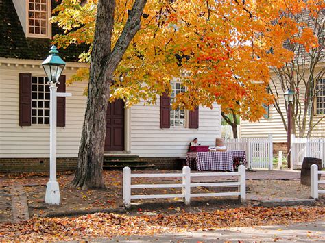 The Wandering Lensman Autumn In Colonial Williamsburg Virginia