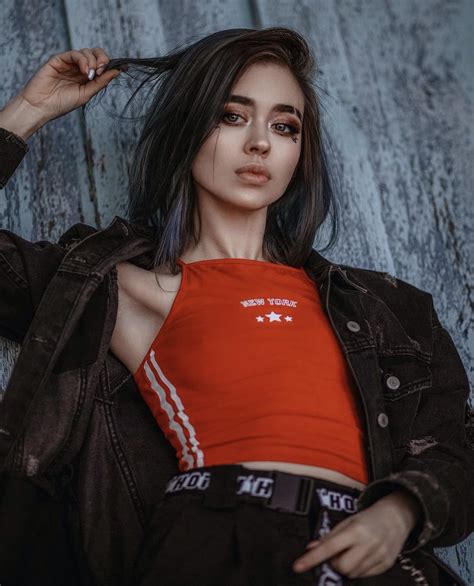 Anastasia Sereda : r/SexyMusicians