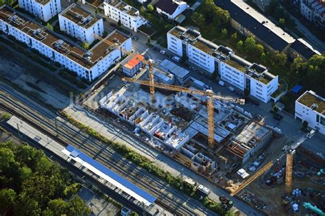 Luftaufnahme München Baustelle zum Neubau eines Wohn und