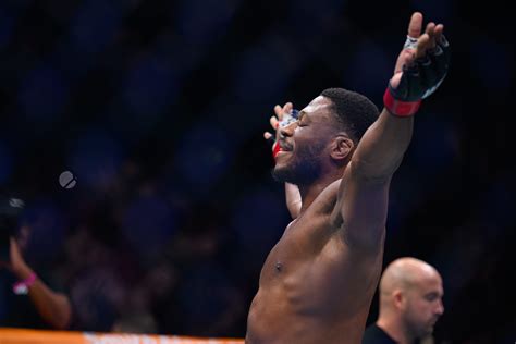 UFC Paris video: Sam Patterson calls out Neil Magny after quick finish