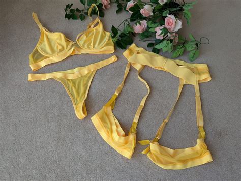 Yellow Lingerie – Lily Fiore