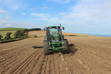 Tilling & Harvesting - Wicklow Rapeseed Oil