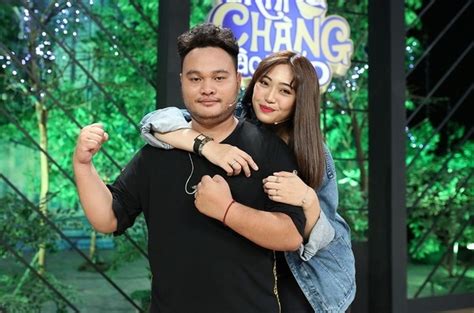 Vinh Râu trả lời về tin đồn với hẹn hò hot girl kém tuổi trong FAPtv tiết lộ một chi tiết thú
