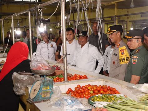 Bupati Kapolres Hingga Dandim Serdang Bedagai Sidak Pasar Tradisional