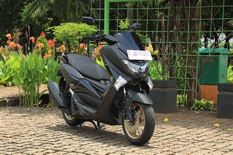 Yamaha Nmax Images Check Out Design Styling Oto