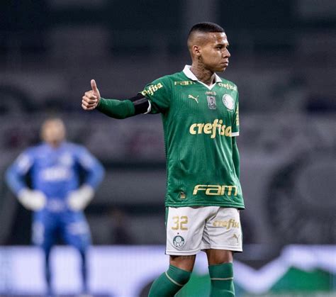 Palmeiras negocia saída de Garcia para Futebol de Portugal Dá Lhe