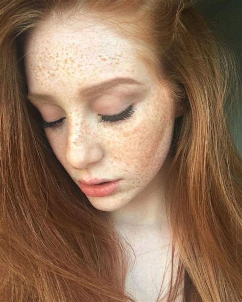 Pin On Taches De Rousseur Freckles Girl Redheads Freckle Face