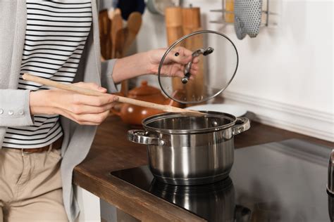 Should You Simmer With The Lid On Or Off Foods Guy