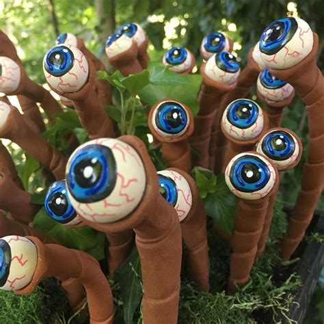 Halloween Eyeball Plant Markers Halloween Decoration Alien Eyeball Fall ...