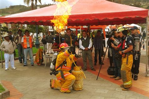 capacitacion Cuerpo de Bomberos del Cantón Otavalo