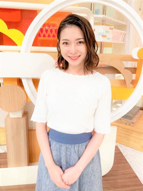 テレ朝post 住田紗里アナ、いつかのビーチでまさかの展開！「写真を撮っていて、波打ち際に立っていたら」