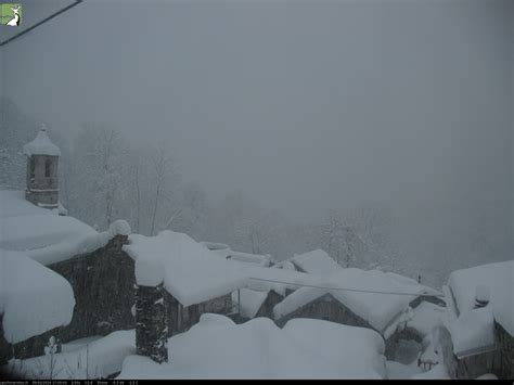 Forte Maltempo Al Nord Ovest Nevicate Eccezionali Tra Piemonte E