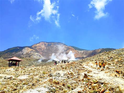 Wisata Gunung Papandayan Info Harga Tiket Masuk Lokasi Jam Buka