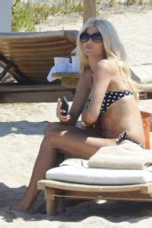 Victoria Silvstedt Bikini Candids Beach In Sardinia 8 8 2016 CelebMafia