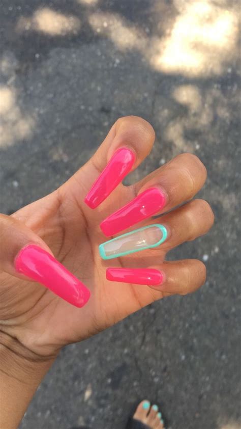 Boujeebratz 🧸🖤 Curved Nails Best Acrylic Nails Dream Nails