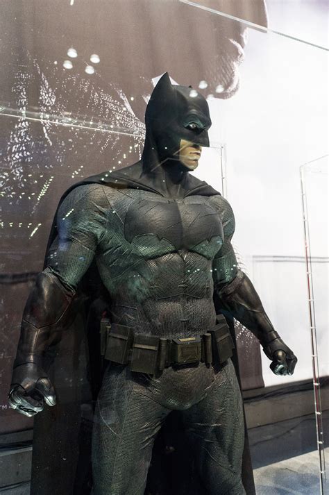 Get up close and personal with Batman v Superman costumes at NYCC - Polygon