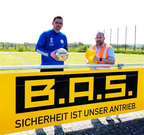 Neuer Sponsor B A S Verkehrstechnik AG Wirbt Am Kunstrasen SG 99