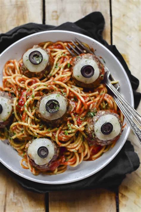 Spooky Spaghetti & Eyeballs | Buns In My Oven